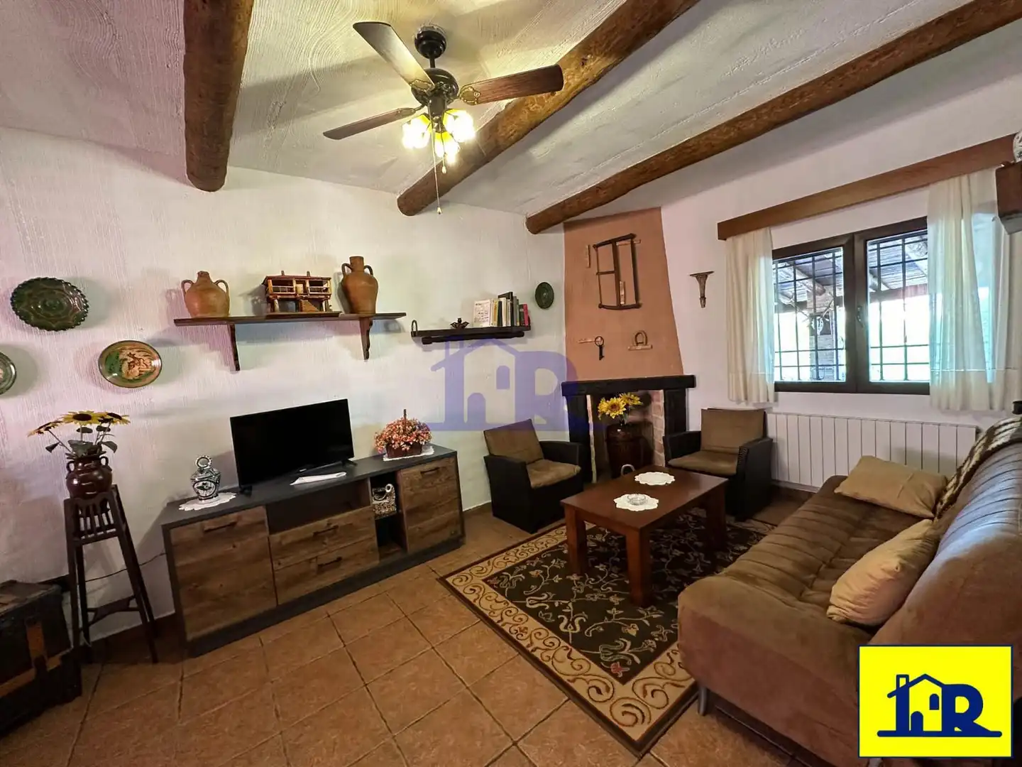 Living room of Houses for sale in Villar de Olalla  with Heating, Terrace and Storage room