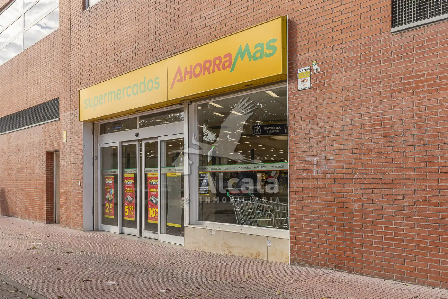 Piso en venta en Alcalá de Henares con Calefacción, Parquet y Piscina