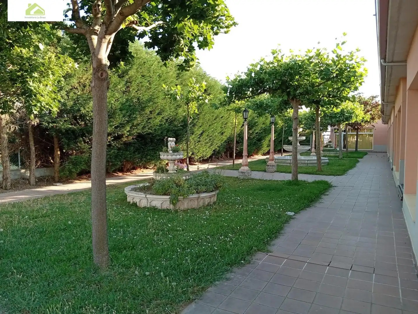 Garten von Gebäude zum Verkauf in Gema