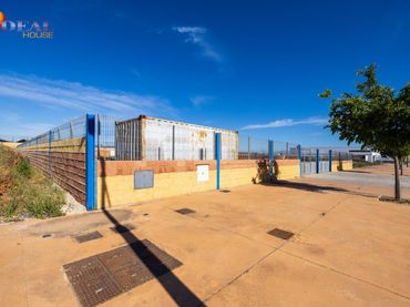 Terreny industrial en venda a Escúzar