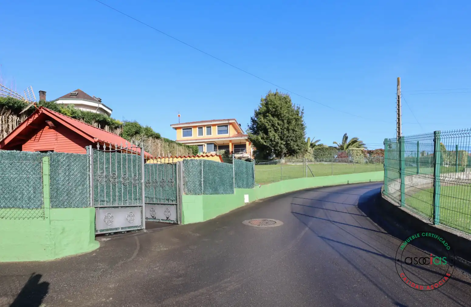 Vista exterior de Casa o chalet en venta en Oviedo  con Trastero