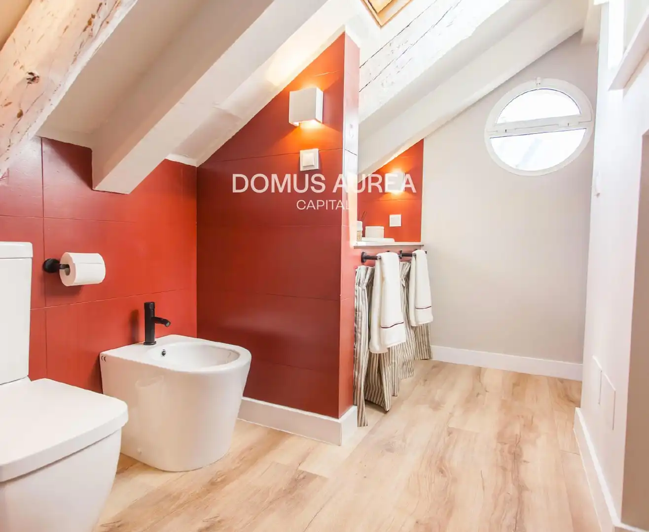 Baño de Ático en venta en Madrid con Aire acondicionado, Terraza y Amueblado
