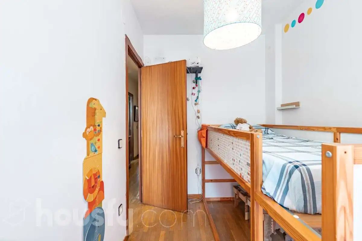 Habitación de Casa o chalet en venta en Sant Cugat del Vallès con Calefacción, Jardín privado y Parquet