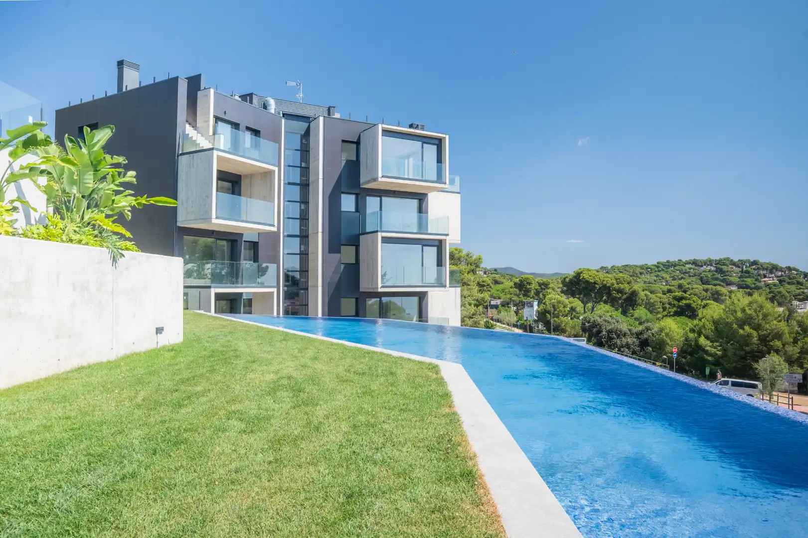 Planta baixa en venda a Carrer Canigó, 17, Torre Valentina - Mas Vilar de La Mutxada - Treumal