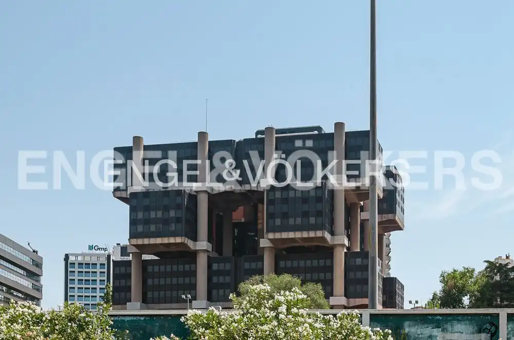 Außenansicht von Wohnung zur Miete in Madrid mit Klimaanlage, Heizung und Terrasse