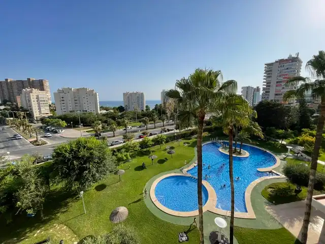 Piso con terraza en alquiler en Calle de la Nasa, imagen 3