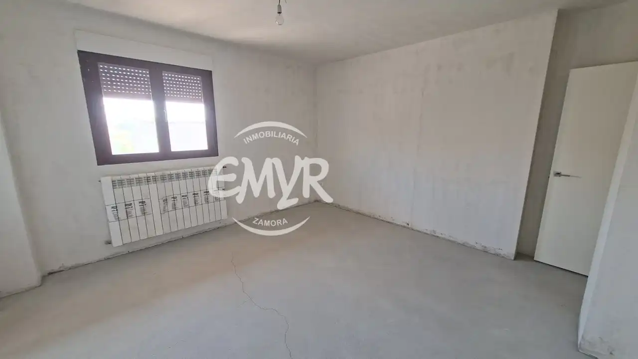 Casa o chalet en venta en Coreses con Calefacción y Jardín privado