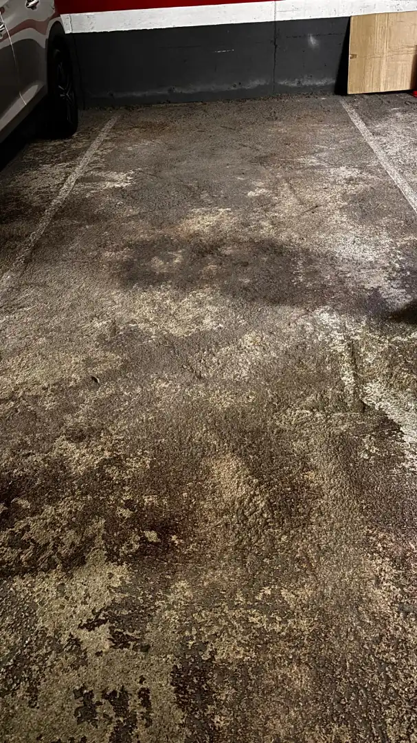 Garatge de lloguer a Carrer Veneçuela, Ocata