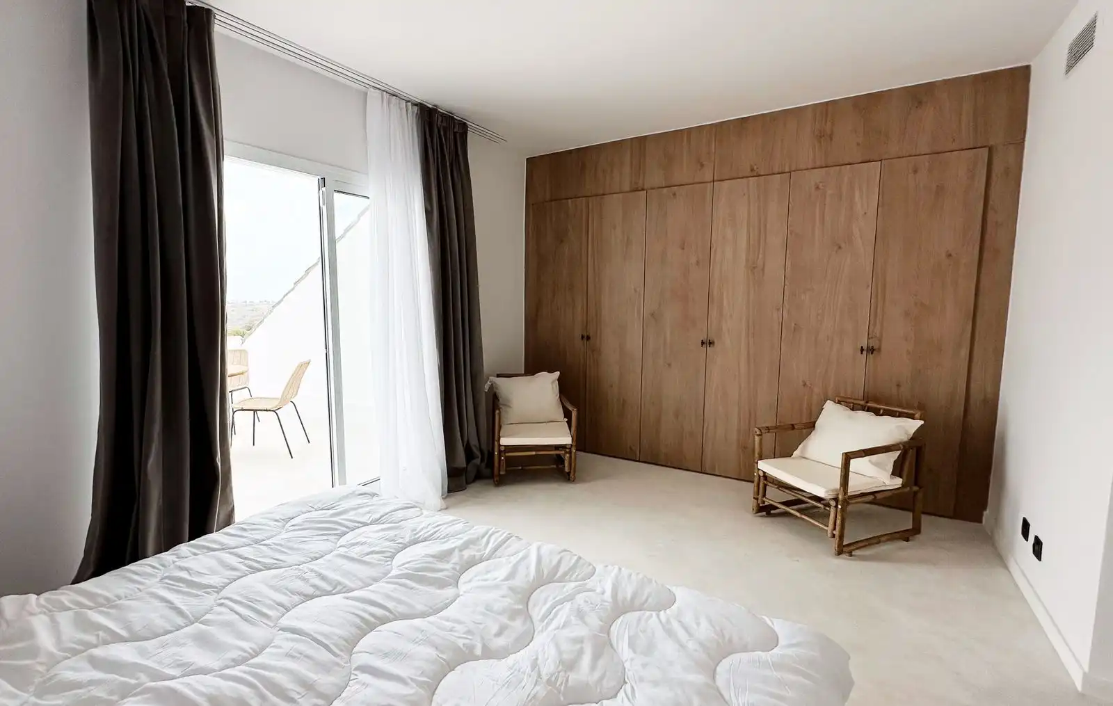 Habitación de Casa adosada en venta en Marbella con Terraza, Amueblado y Piscina comunitaria