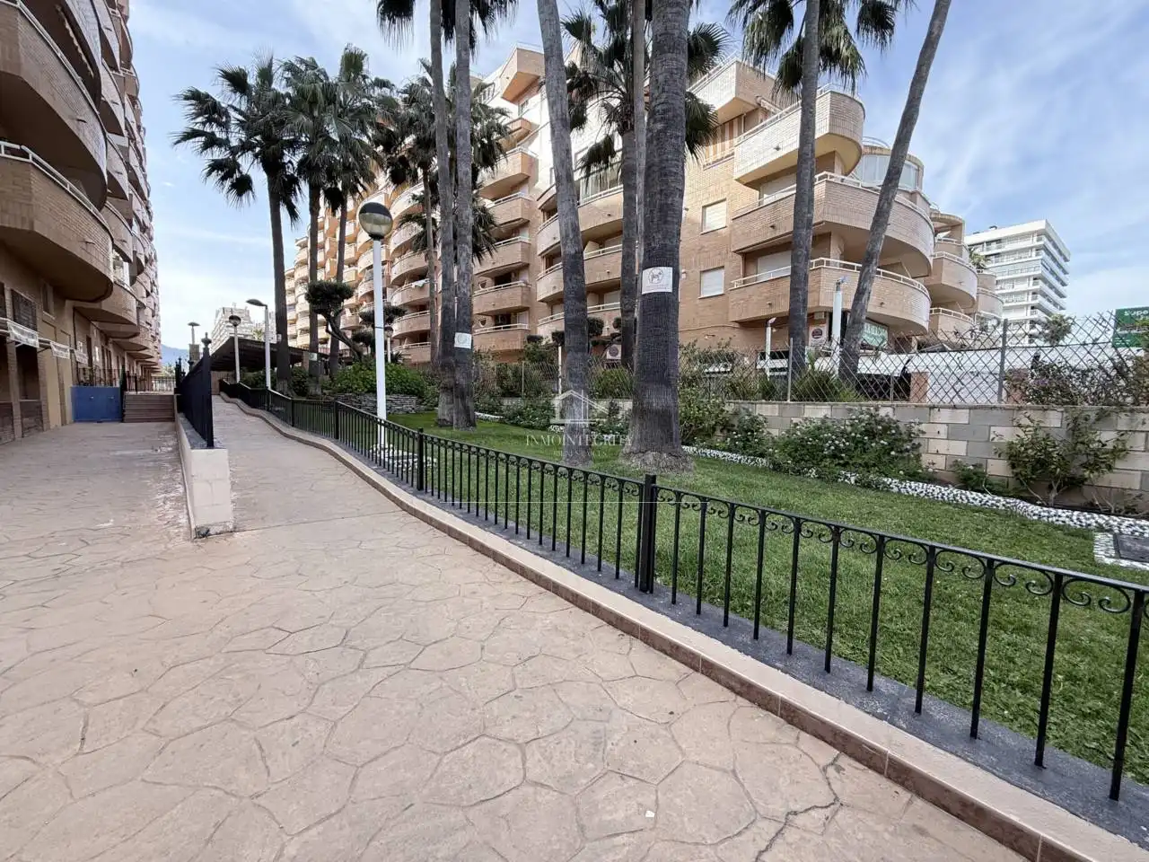 Vista exterior de Apartament en venda en Oropesa del Mar / Orpesa amb Aire condicionat, Terrassa i Moblat