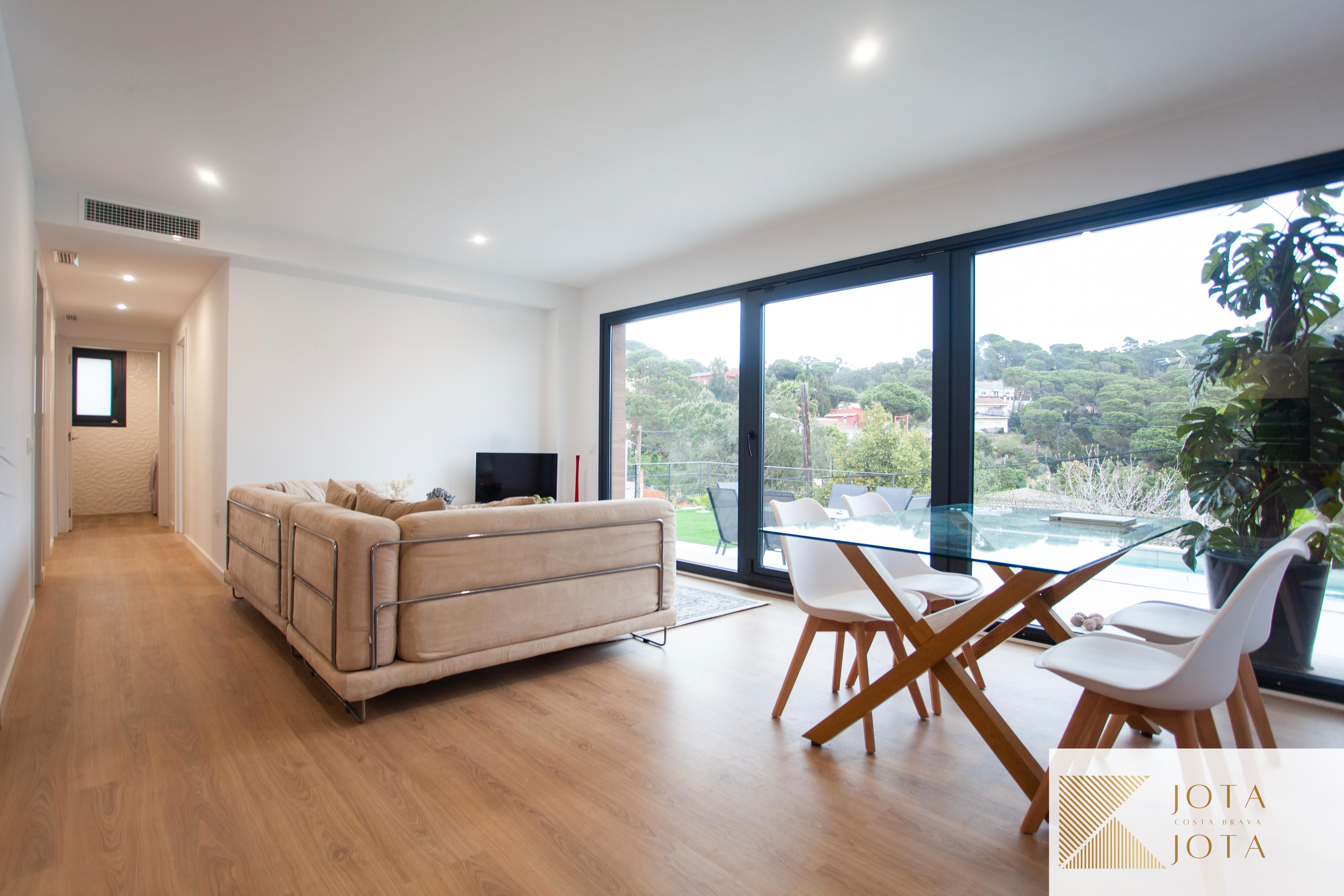 Living room of House or chalet for sale in Vidreres  with Air Conditioner, Private garden and Parquet flooring