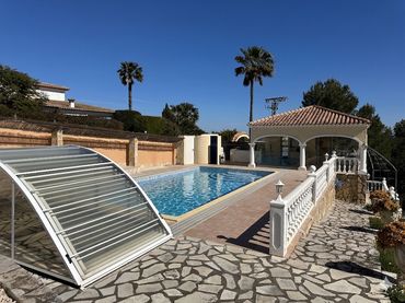 Detached house with pool for sale in La Pedrera - Vessanes