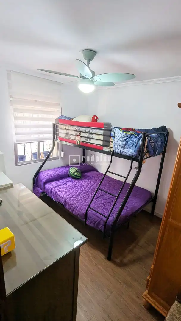 Schlafzimmer von Haus oder Chalet zum Verkauf in Málaga mit Klimaanlage, Heizung und Parkett