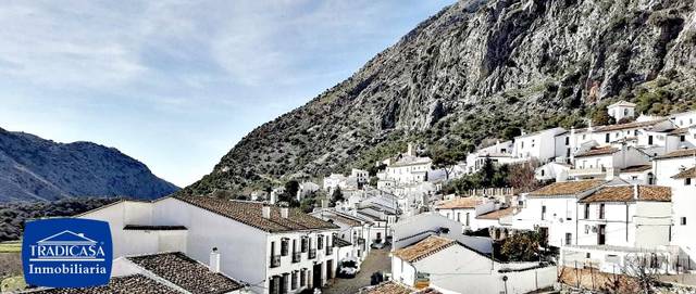 Casa-chalet en Venta en Villaluenga del Rosario