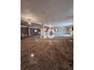 Casa en venda a Calle DR BALBINO POVEDANO RUIZ