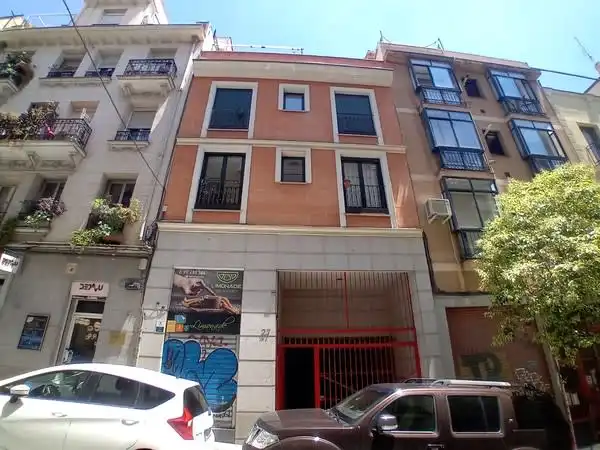 Außenansicht von Wohnung zum Verkauf in Madrid