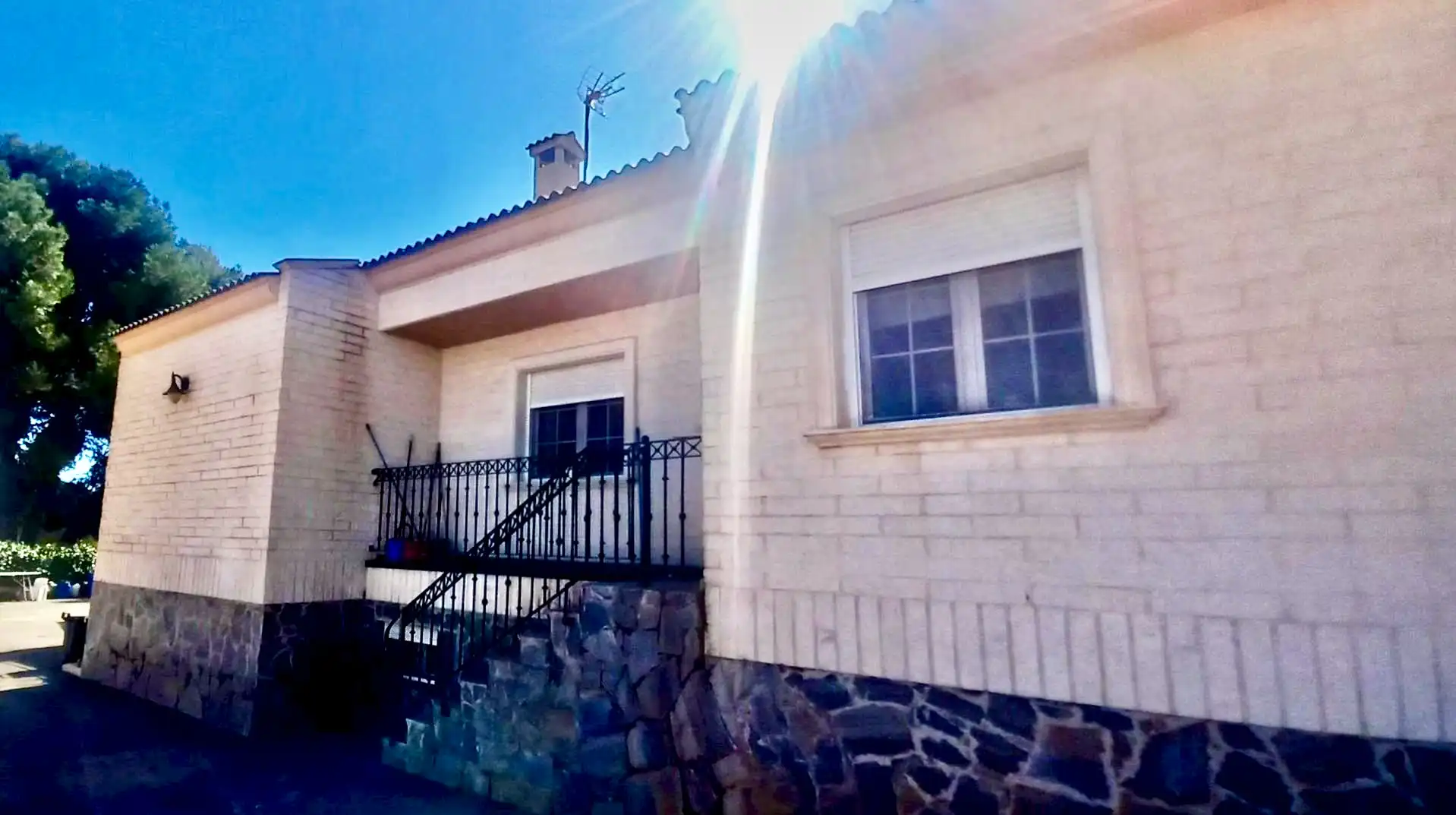 Houses for sale in Villamontes - Boqueres