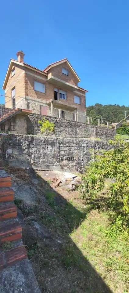 Vista exterior de Casa o xalet en venda en Moaña amb Jardí privat i Terrassa