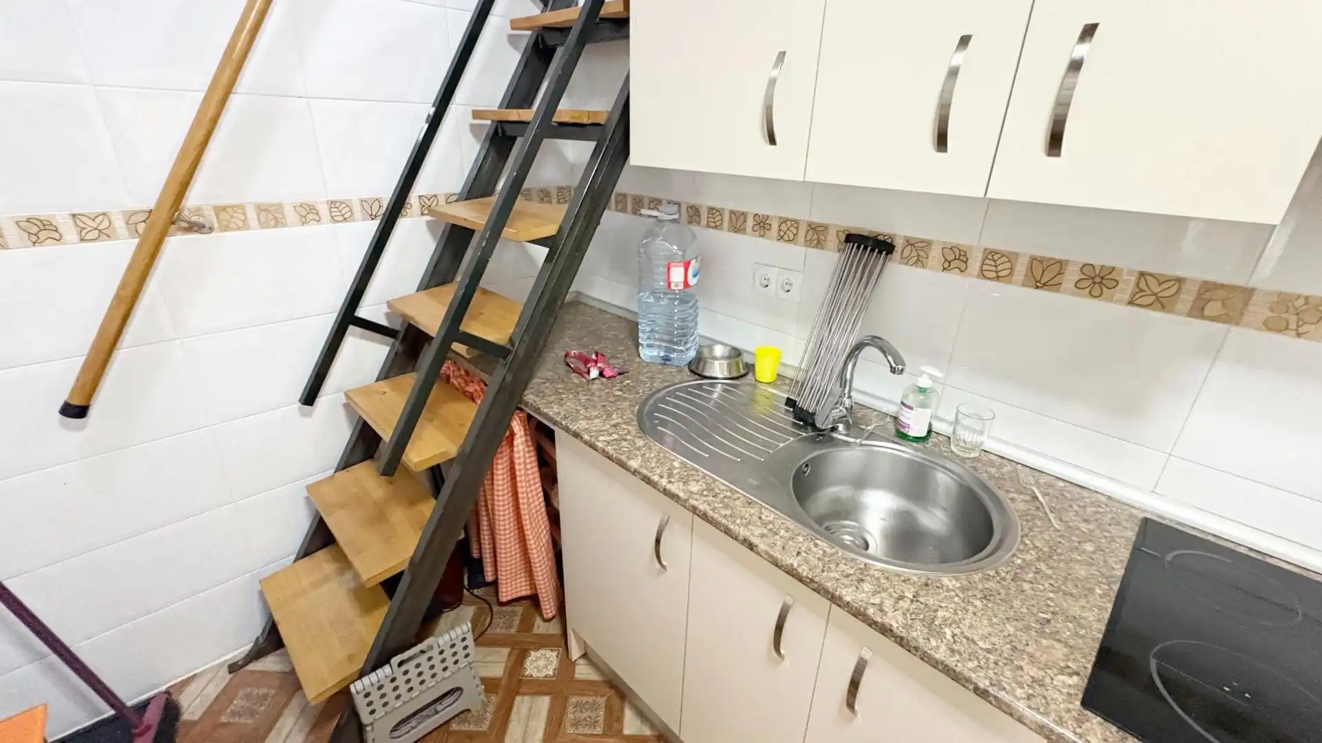 Cuina de Casa o xalet en venda en Pedrosillo de los Aires amb Calefacció i Moblat