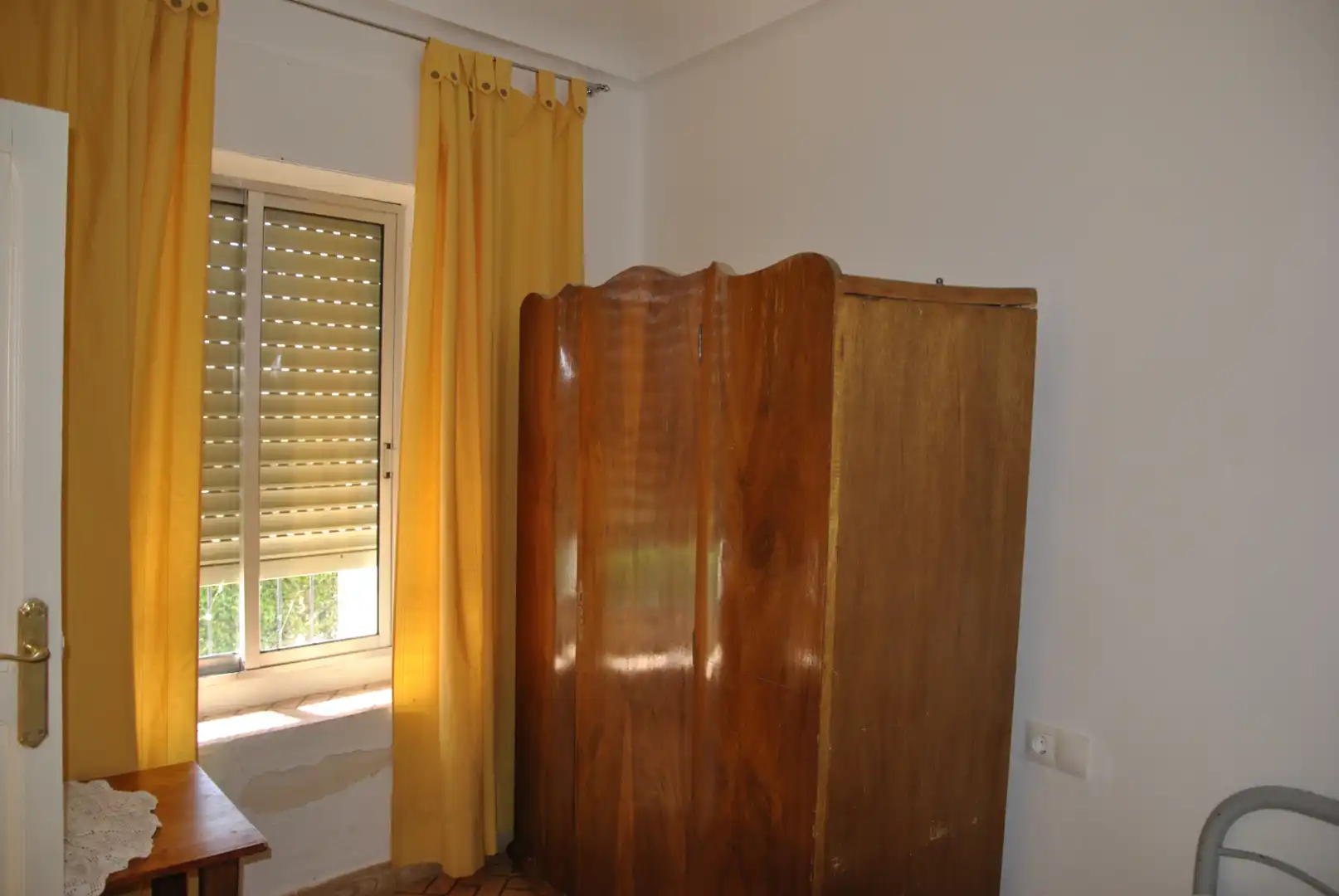 Dormitori de Casa adosada en venda en Tejeda de Tiétar amb Calefacció, Moblat i Balcó