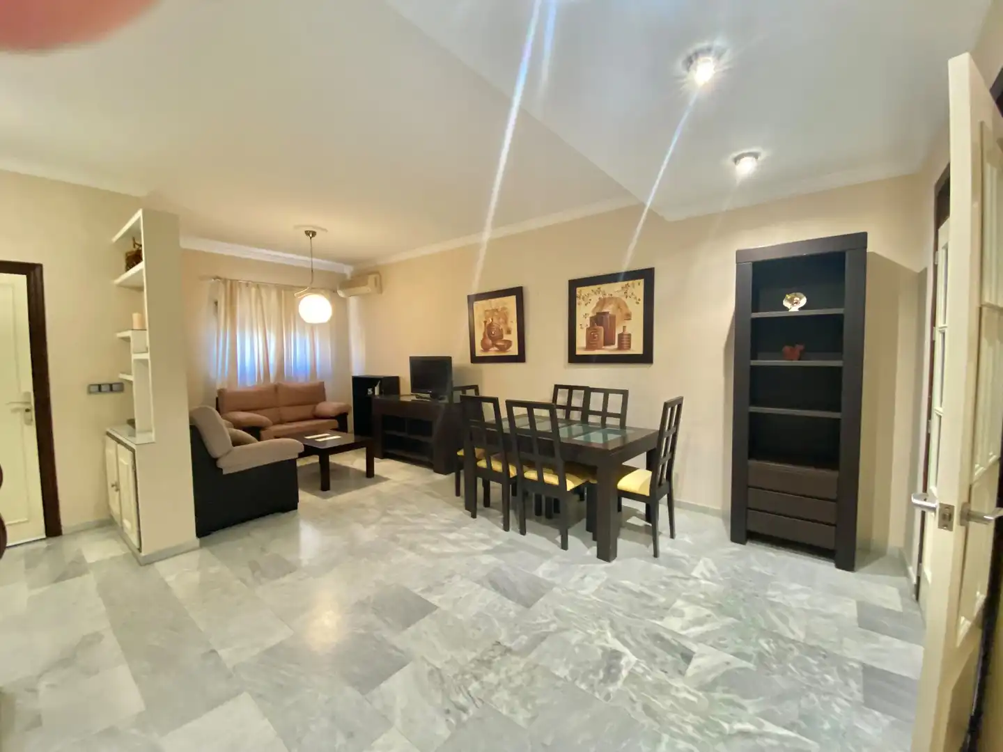 Comedor de Casa adosada en venta en Alcalá de Guadaira con Calefacción y Horno