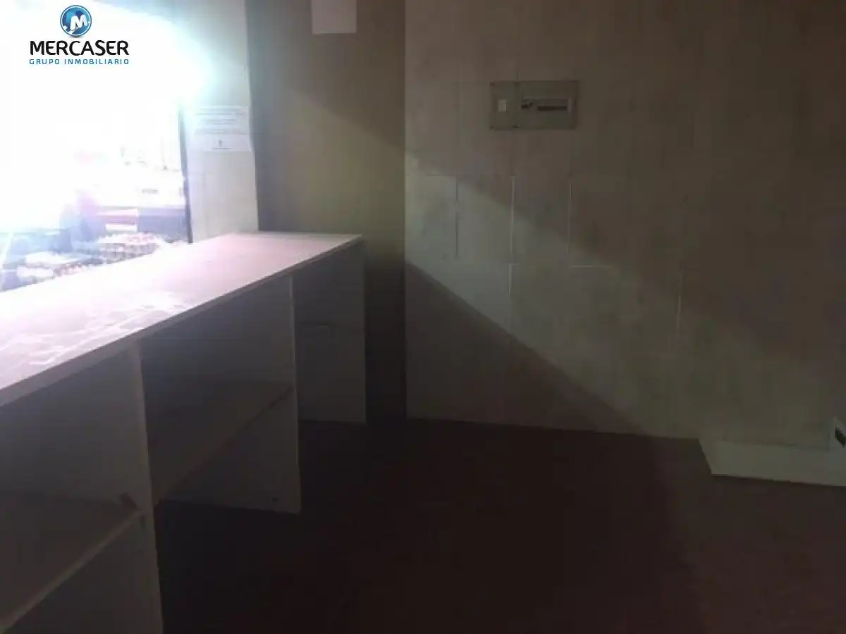 Local comercial en venda a Calle CIFUENTES, imagen 4