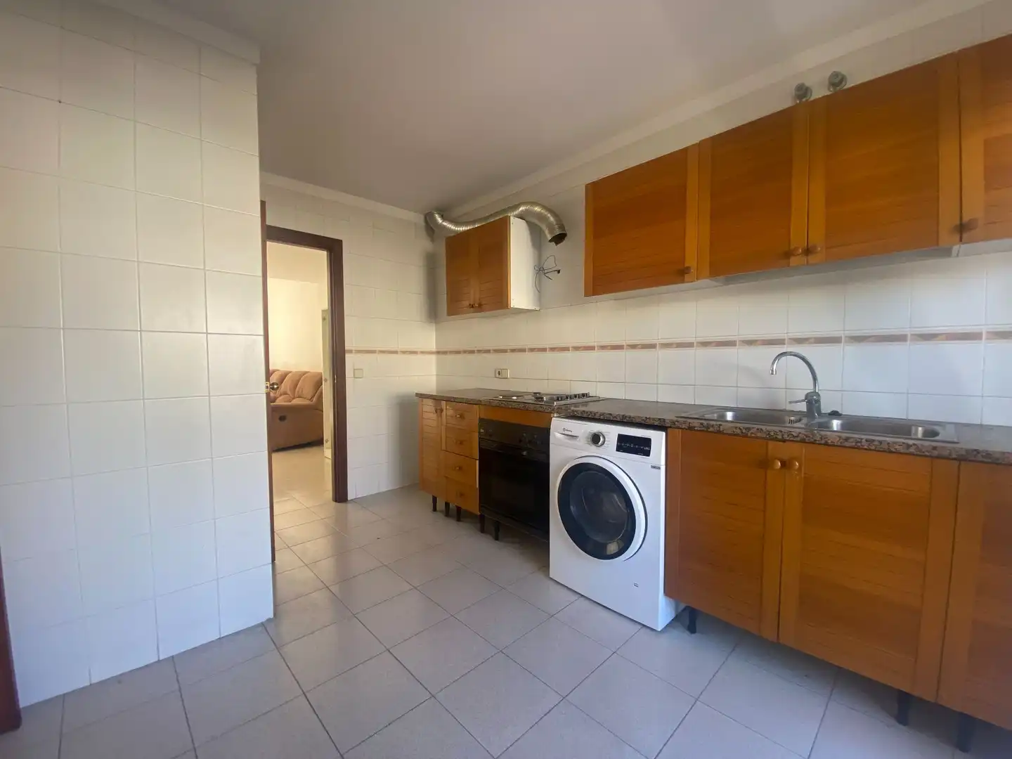 Cocina de Casa adosada en venta en Girona con Calefacción, Jardín privado y Terraza