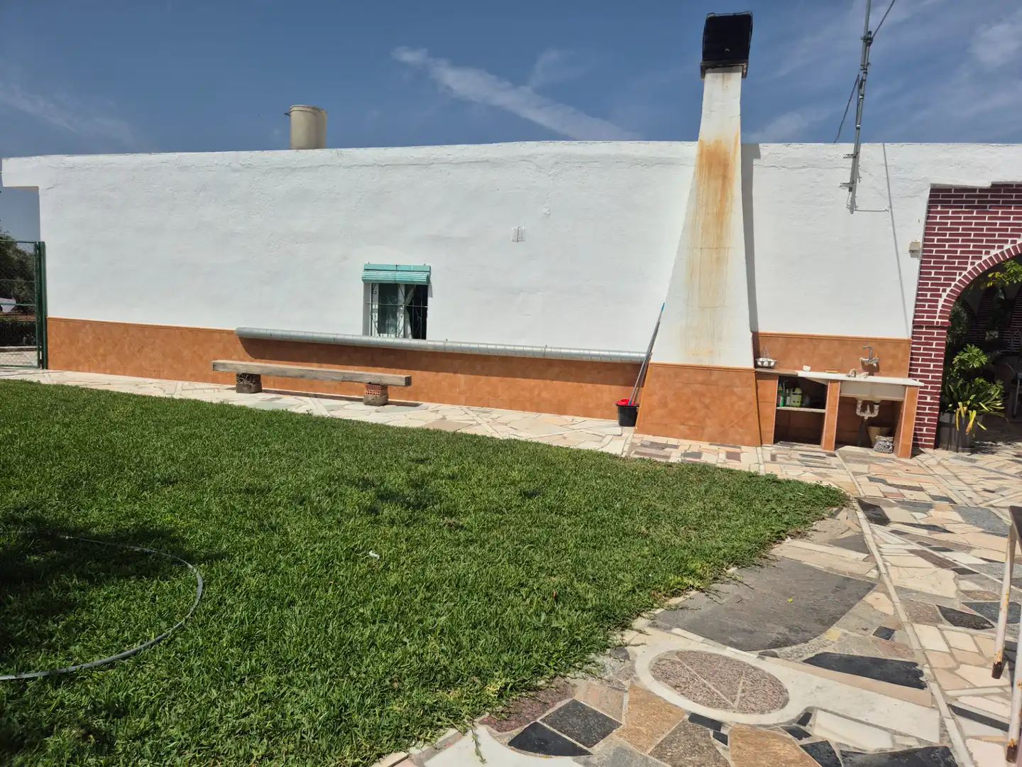 Außenansicht von Residential zum Verkauf in Utrera