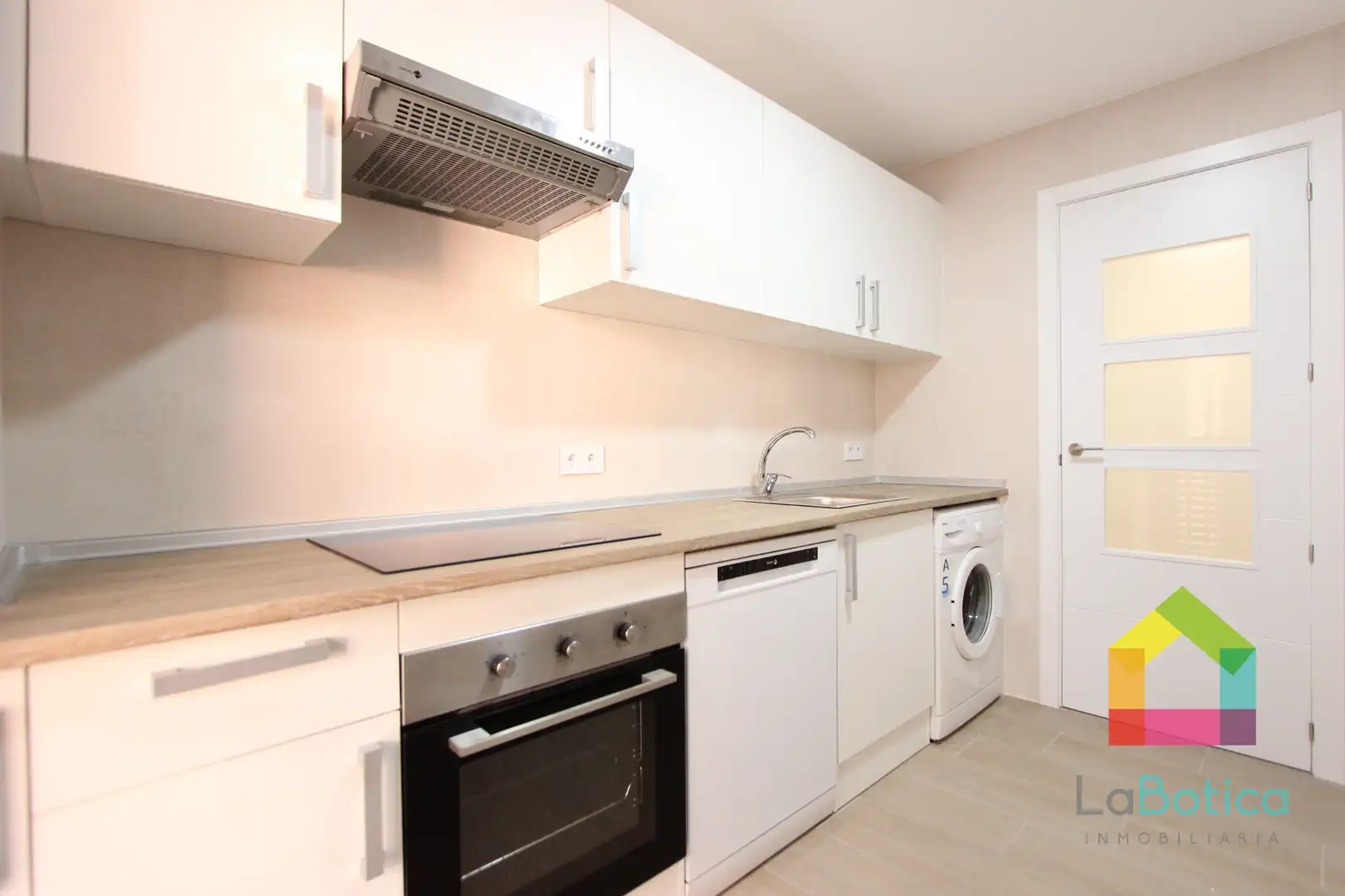 Kitchen of Flat for sale in Toledo  with Air Conditioner and Heating