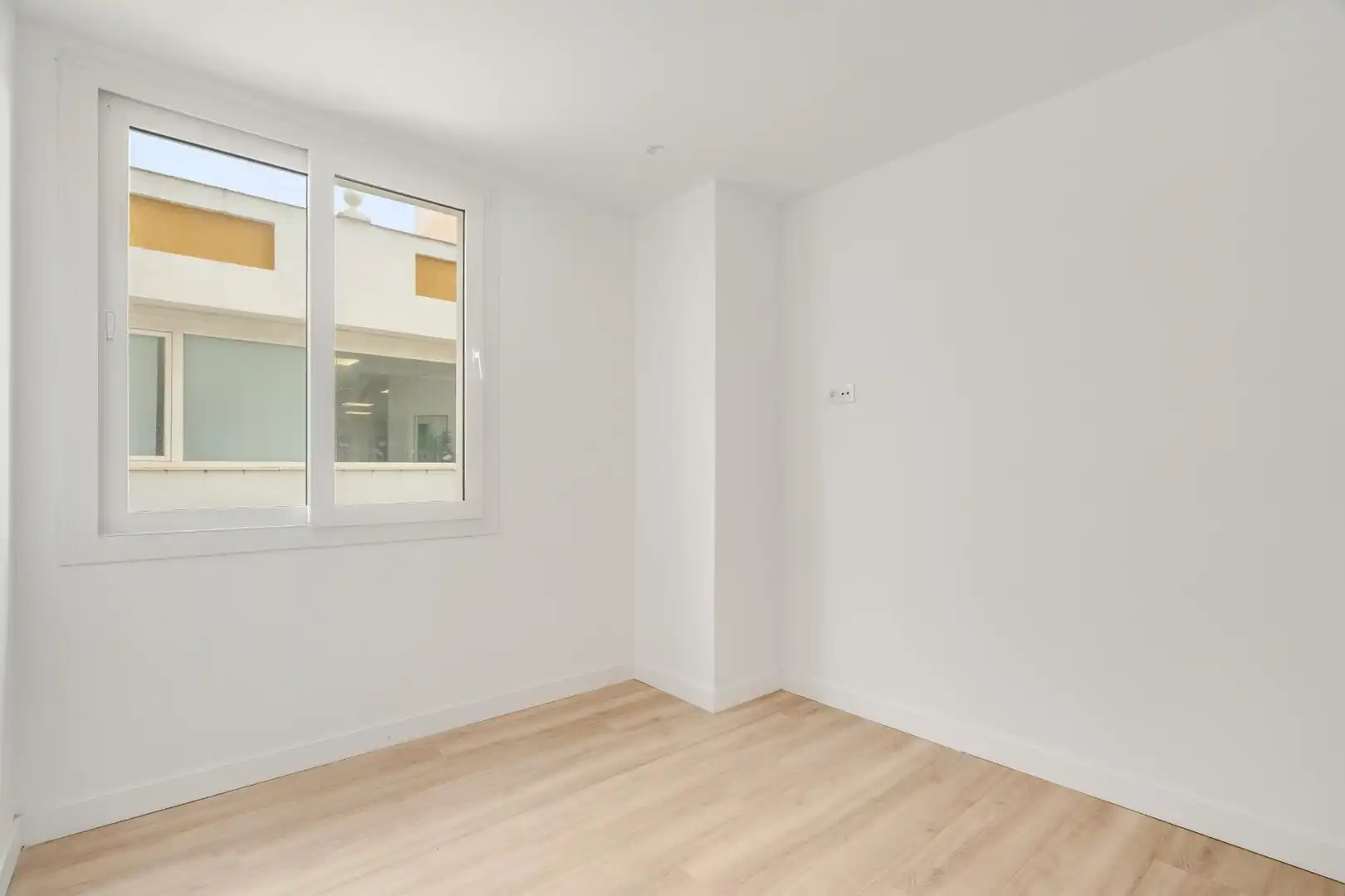 Flat with terrace for sale in Plaza Nogalera, imagen 19