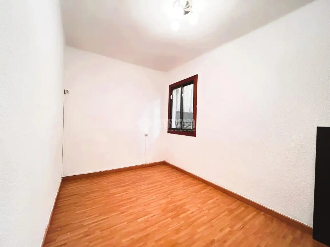 Habitación de Piso en venta en L'Hospitalet de Llobregat con Parquet y Alarma