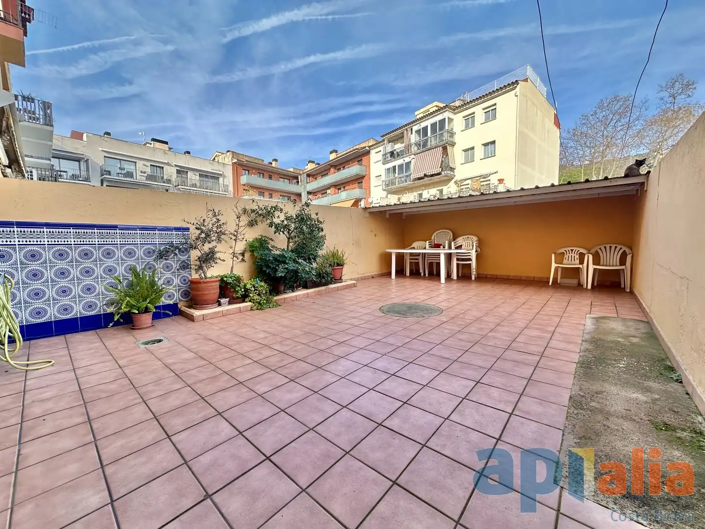 Terraced house with terrace for sale in Carrer Industrials, imagen 2