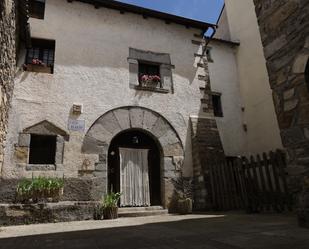 Vista exterior de Casa o xalet en venda en Villanúa amb Traster