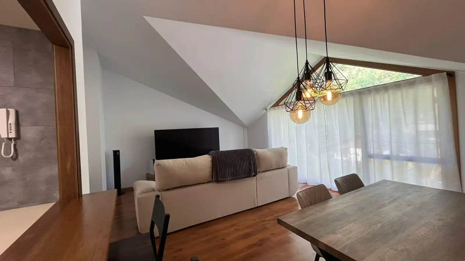 2-bedroom penthouse for rent in El Serrat, Ordino · 9 of 60