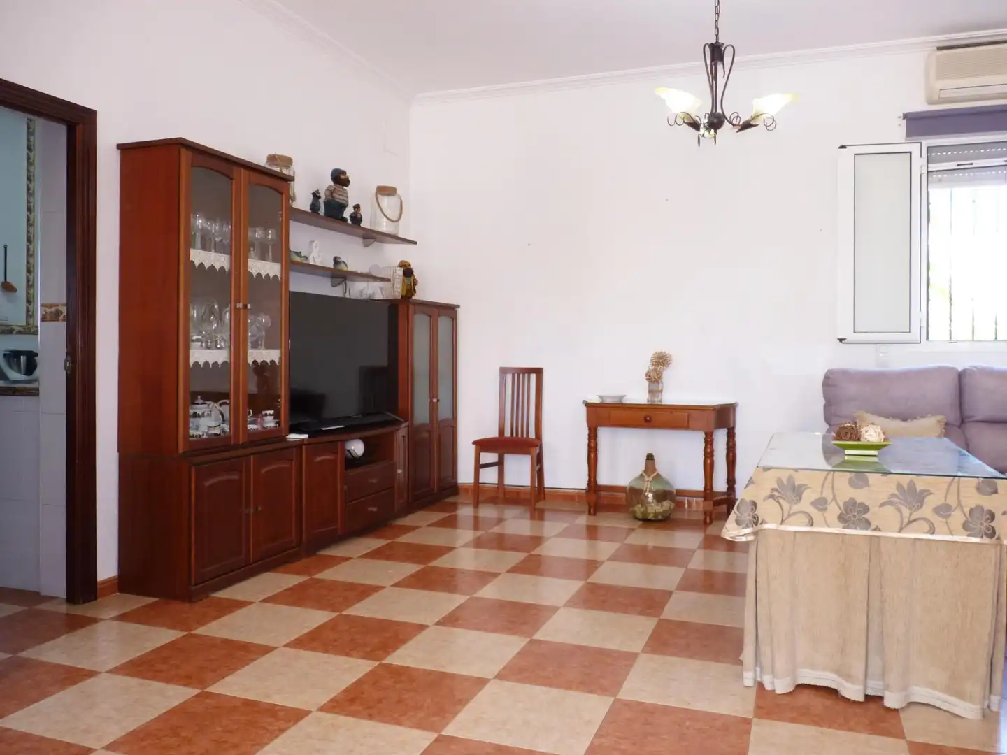 Living room of Houses for sale in Montellano  with Air Conditioner, Heating and Private garden