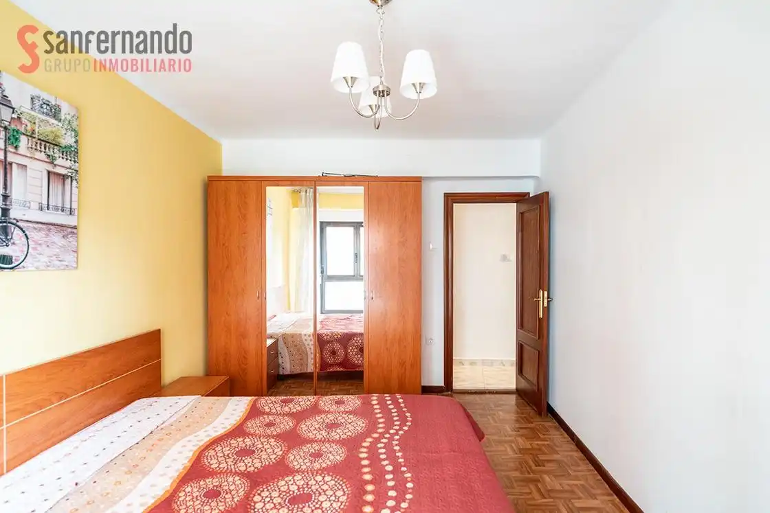 Flat for sale in Calle Secada, Cuatro Caminos