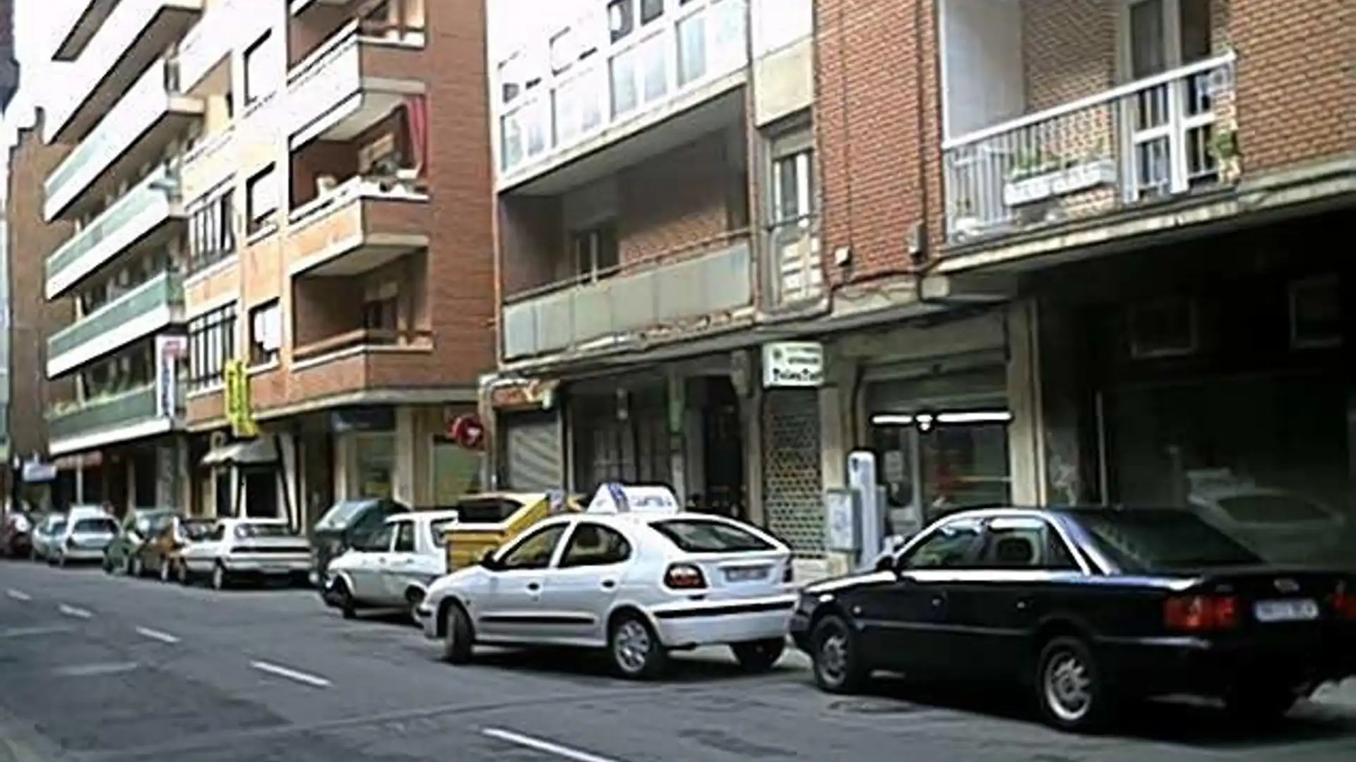 Vista exterior de Piso en venta en Palencia Capital con Calefacción, Parquet y Trastero