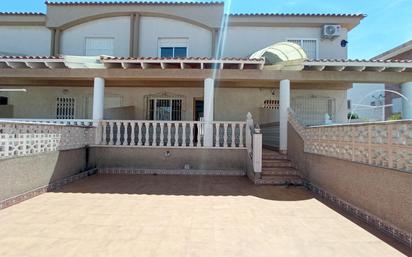 Exterior view of Single-family semi-detached for sale in Los Alcázares  with Terrace