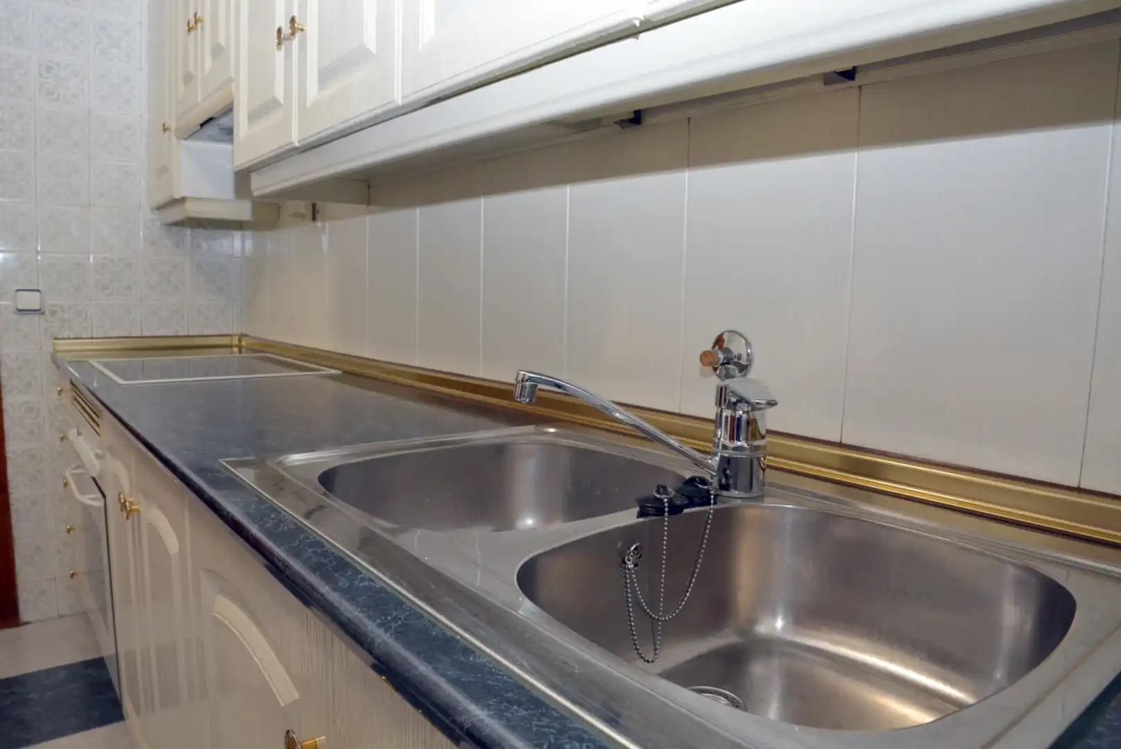 Cuina de Pis en venda en Alcalá de Henares amb Calefacció, Terrassa i Piscina