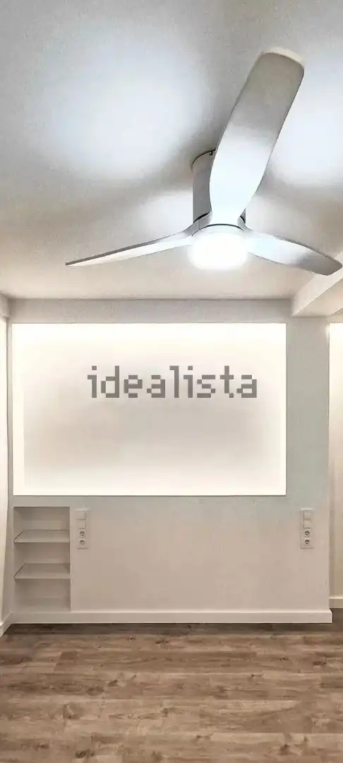 Exterior view of Flat for rent in Madrid  with Air Conditioner, Heating and Oven