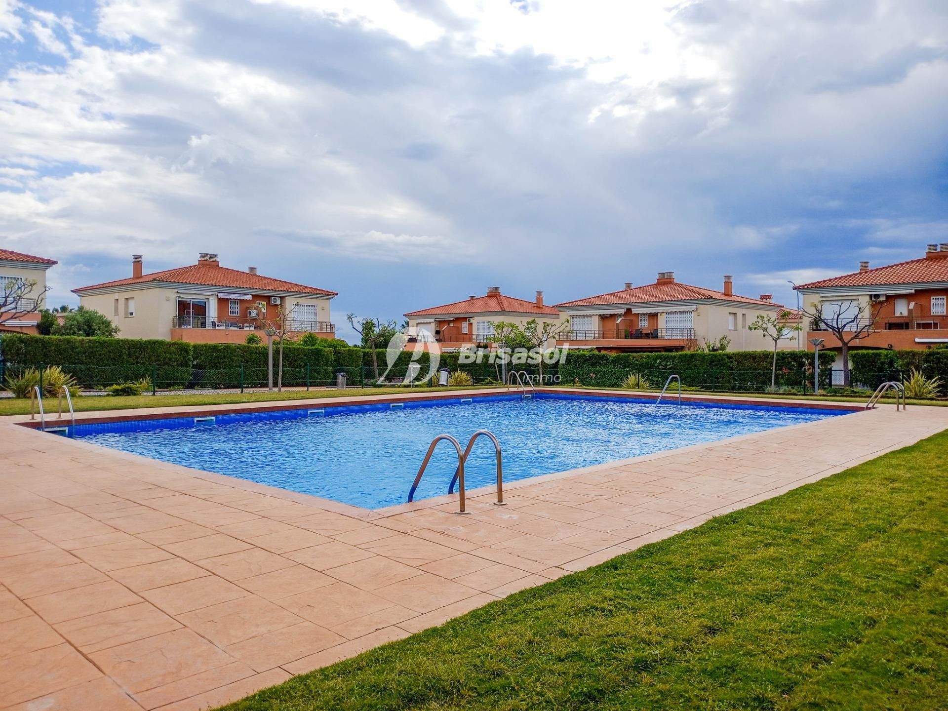 Swimming pool of Planta baja for sale in Mont-roig del Camp  with Air Conditioner, Heating and Terrace