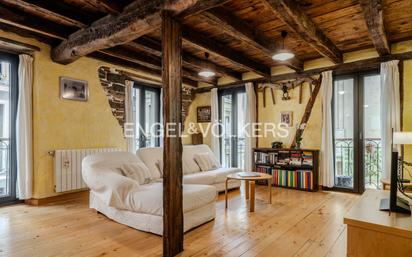 Sala d'estar de Apartament en venda en Donostia - San Sebastián  amb Balcó