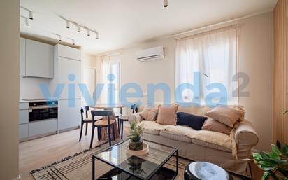 Living room of Flat to rent in  Madrid Capital  with Air Conditioner, Heating and Terrace