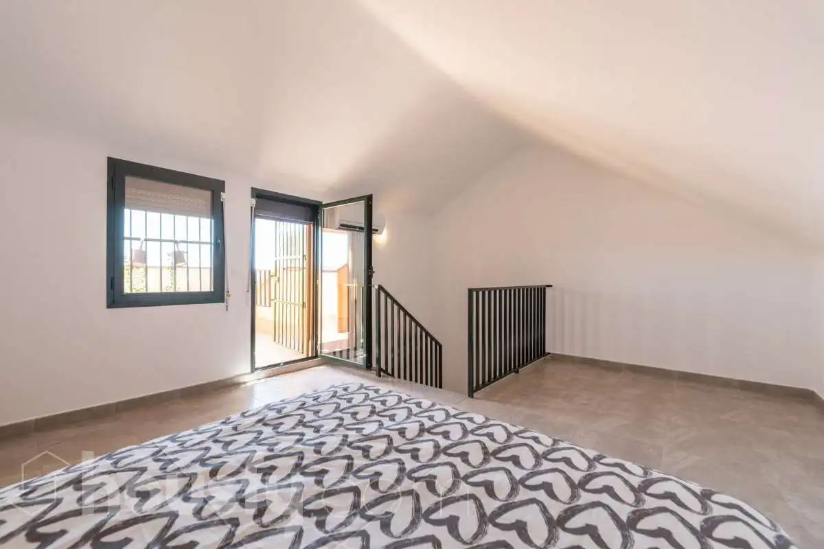 Maisonette zur Miete in Carretera Navalpino, Los Cigarrales-La Bastida