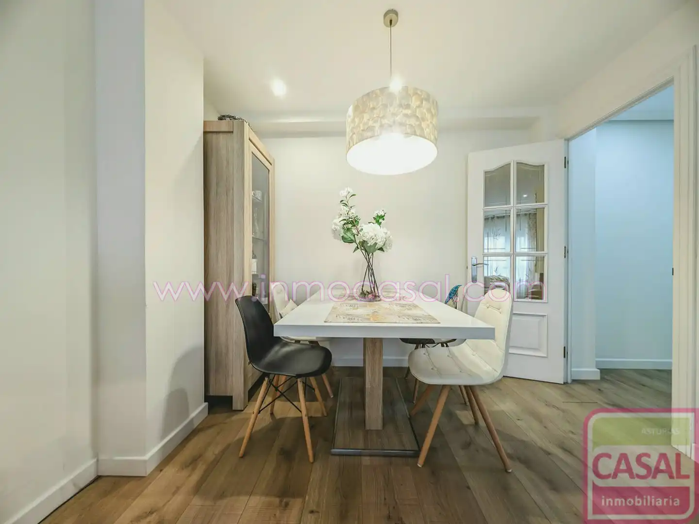 Comedor de Piso en venta en Gijón  con Calefacción y Trastero
