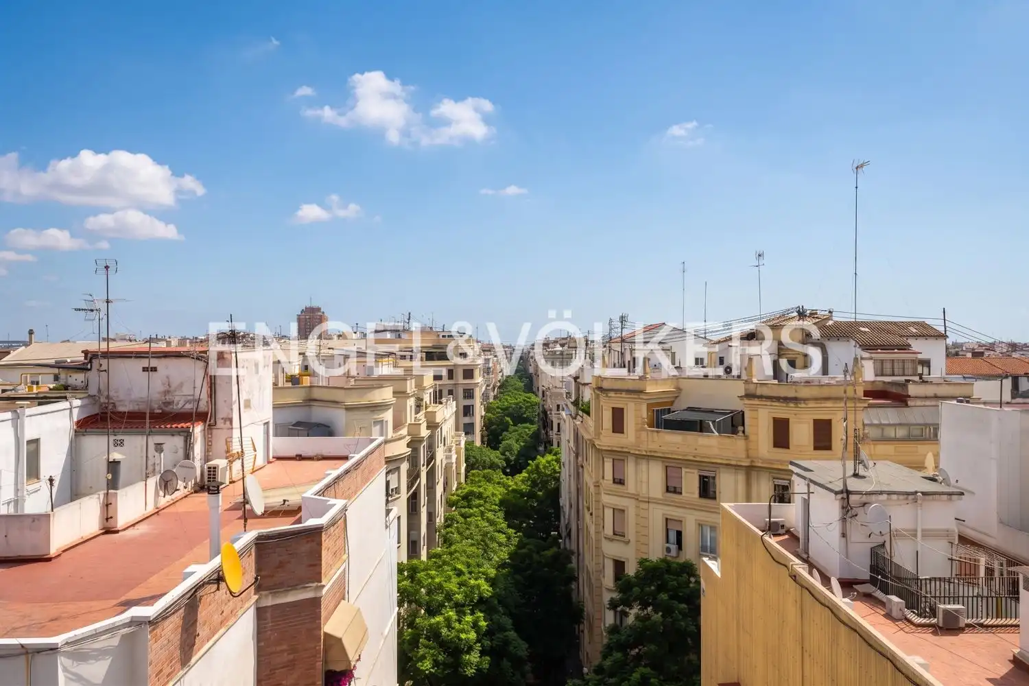 Vista exterior de Àtic en venda en Valencia amb Aire condicionat, Calefacció i Terrassa