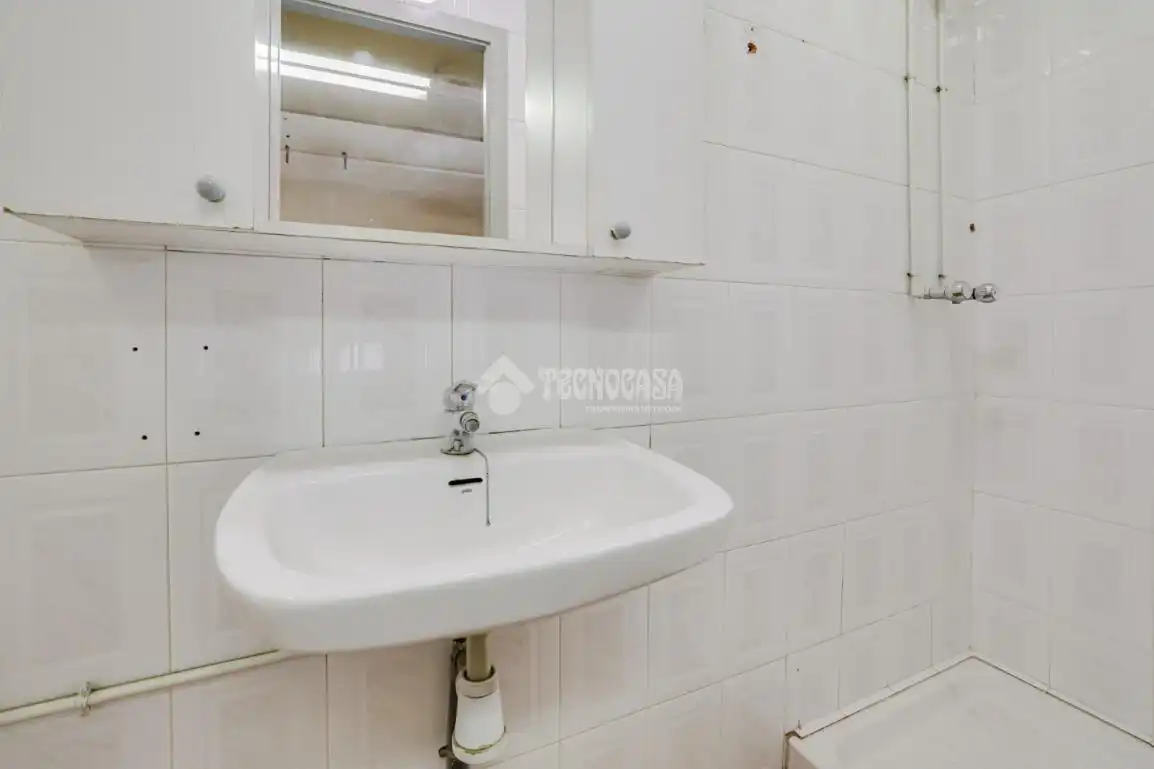 Badezimmer von Geschaftsraum zur Miete in Centre - Sant Josep - Sanfeliu