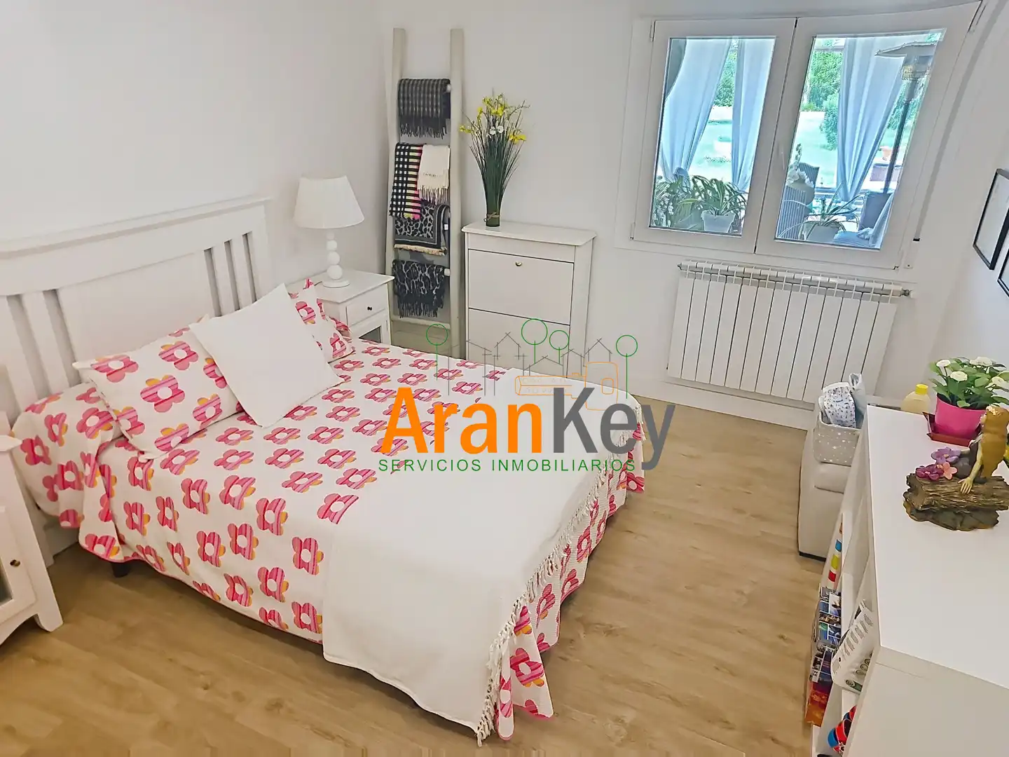 Bedroom of Houses for sale in Colmenar de Oreja  with Air Conditioner, Heating and Private garden