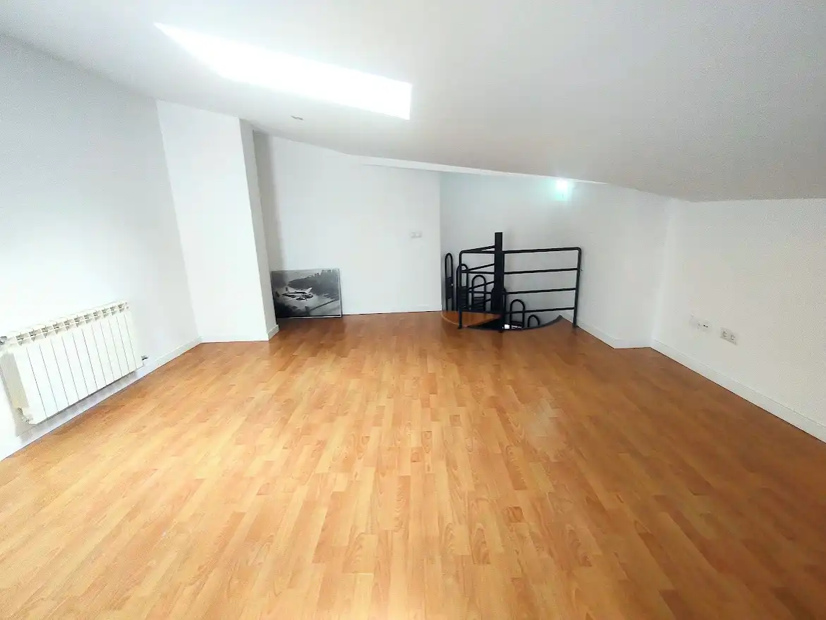 Duplexes for rent in Carrer Correu Vell, Centre Històric
