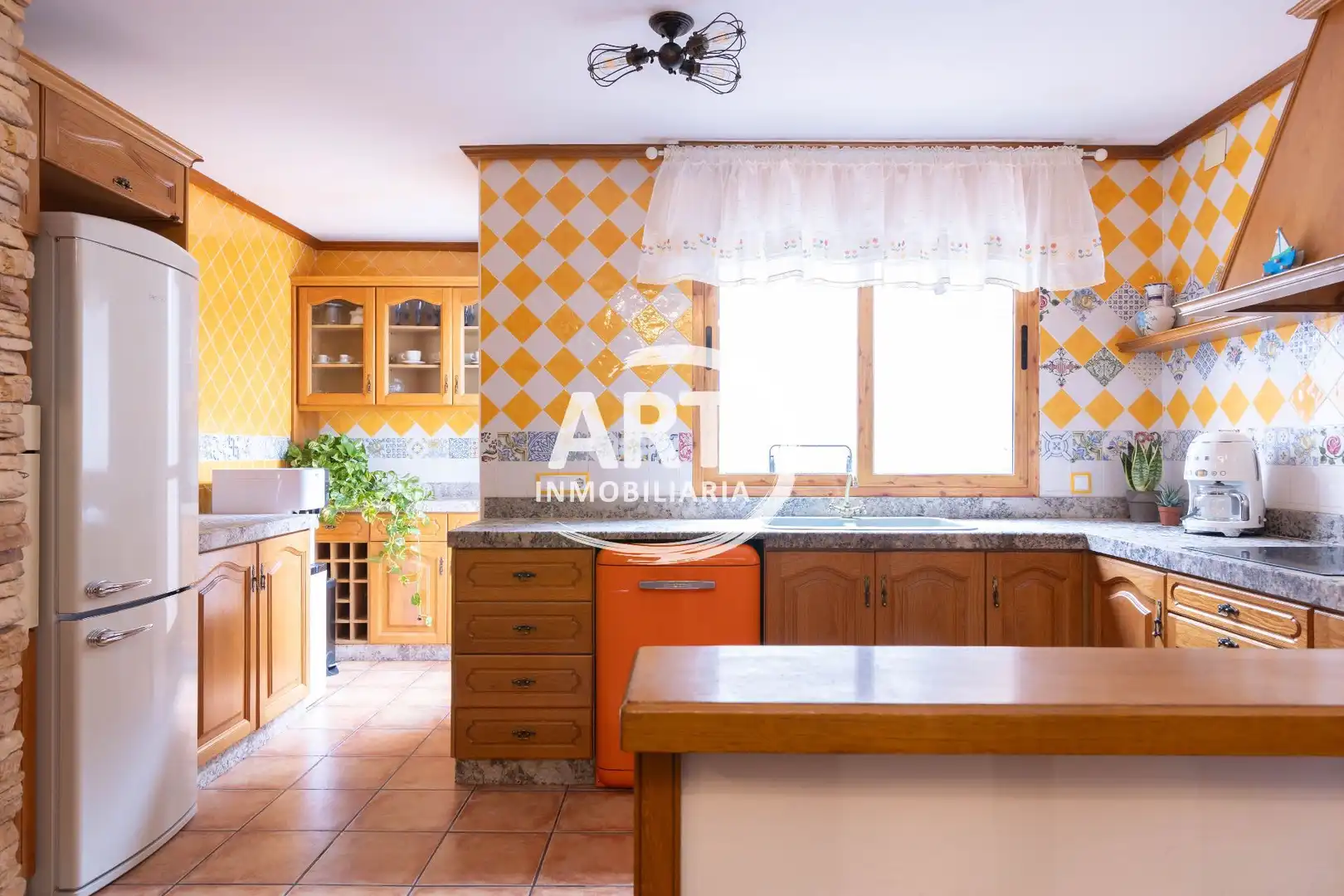 Kitchen of Houses for sale in L'Eliana  with Air Conditioner, Heating and Terrace